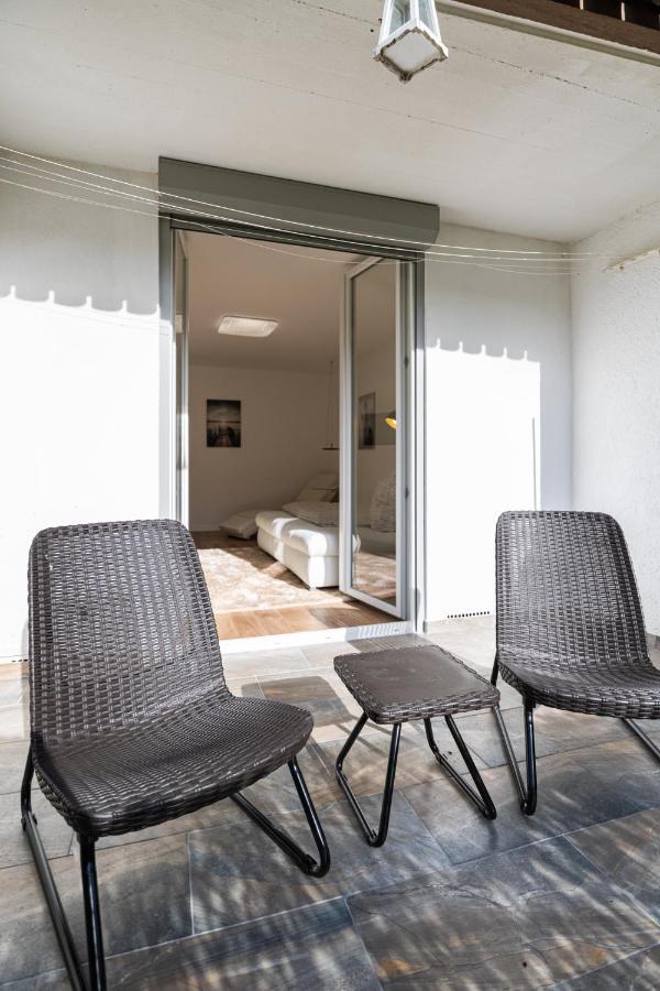 Sonnige Ferienwohnung In Neckarsulm Mit Massageliege & Wlan & Parken Exterior foto