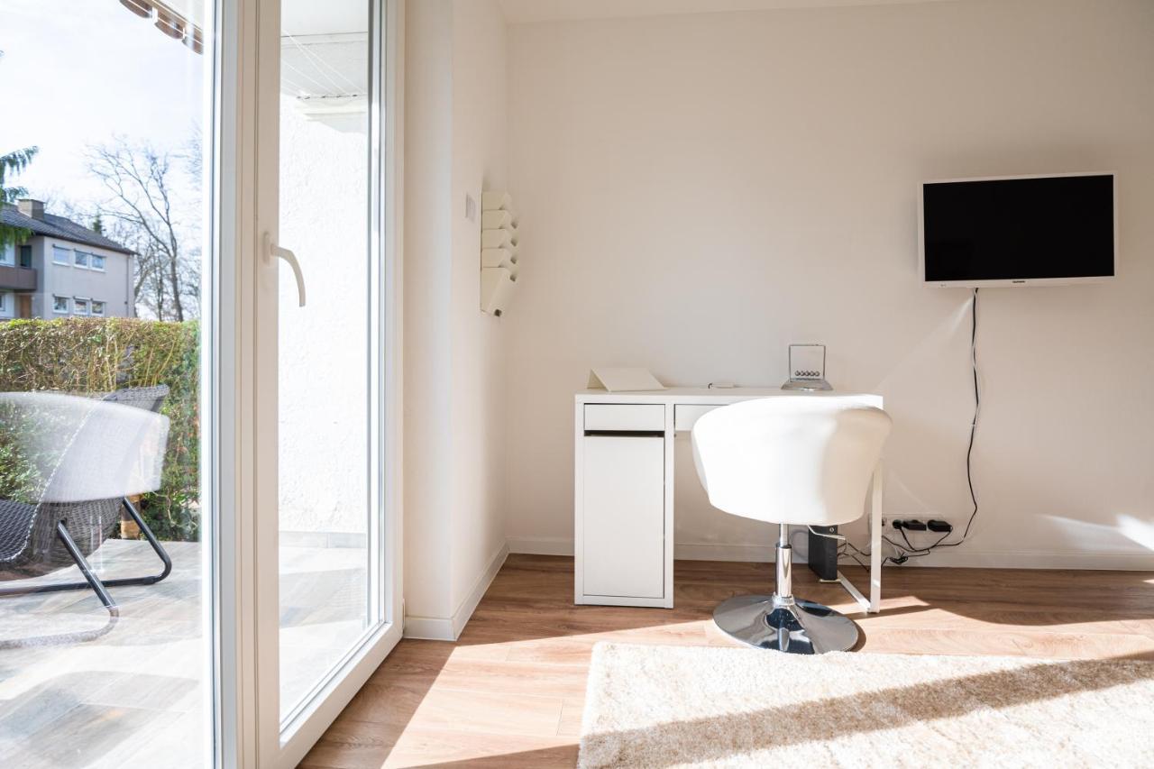 Sonnige Ferienwohnung In Neckarsulm Mit Massageliege & Wlan & Parken Exterior foto